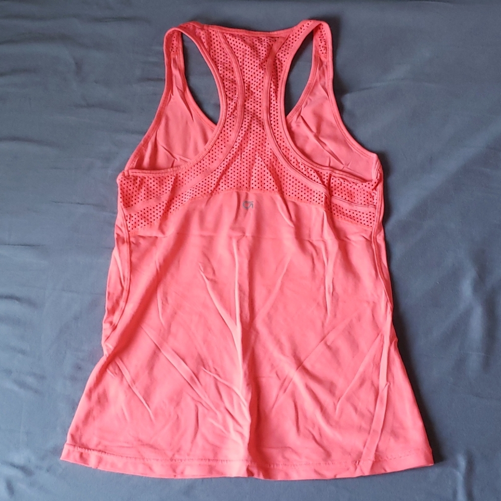 Gap Fit Racerback Tank Top - Picture 3 of 4